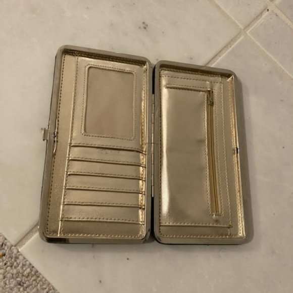 - Blue Floral Wallet - Picture 2 of 2